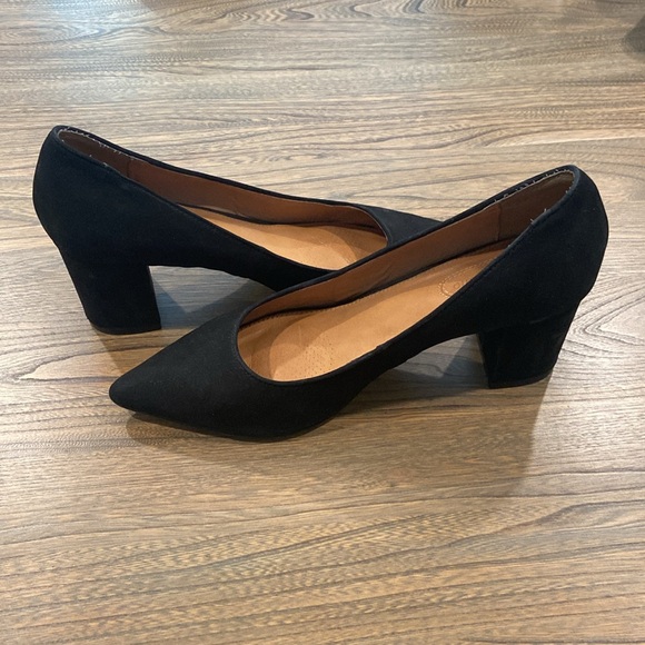 Corso Como Black Heels - Picture 3 of 9